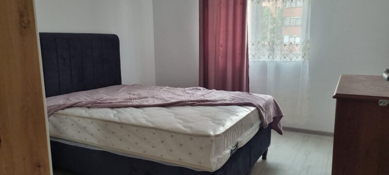 Militari Resident, Str Rezervelor